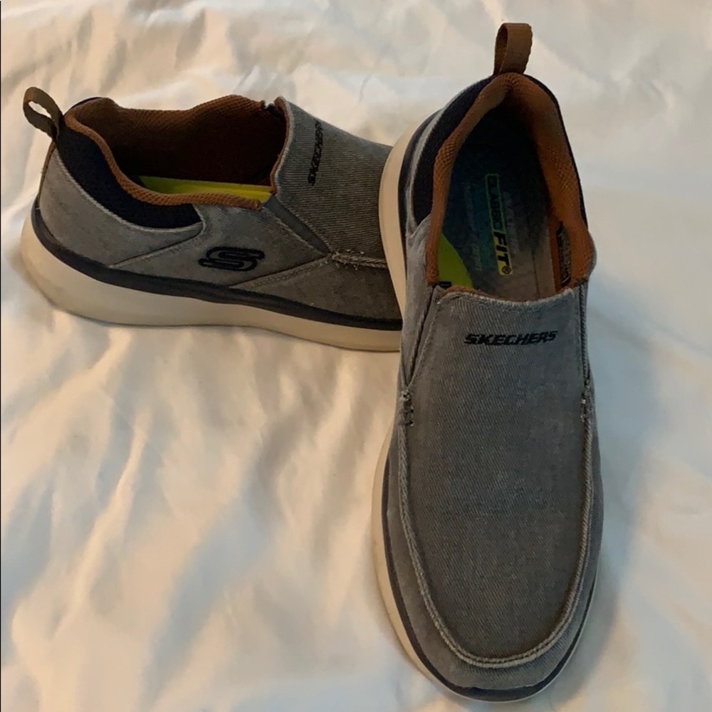 Sketchers slip ons. Sz 10